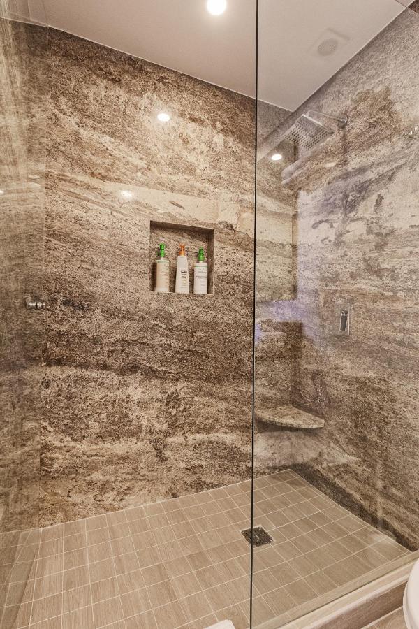 Brand New Contemporary 2 Bd Oceanfront Condo At Encantame Towers Verano E302 Playa Encanto Екстериор снимка